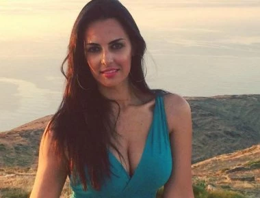 Η Όλγα Λαφαζάνη είναι μία νέα μαμά (βίντεο)